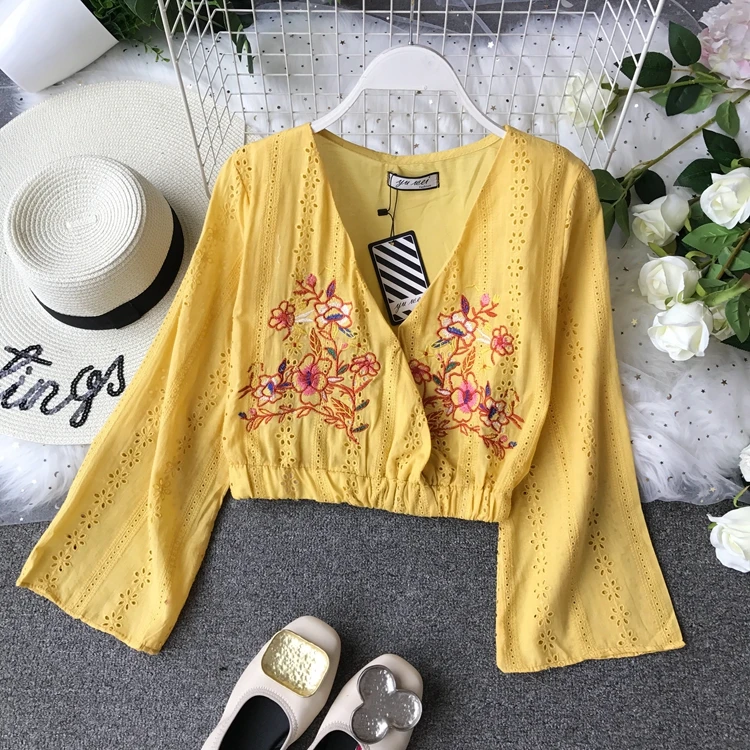 Women Summer Hollow-out V-neck Embroidery Top Pullover Shirt Female Long Trumpet Sleeve Blouse Ladies Euro Urban Short Suits
Women Summer Hollow-out V-neck Embroidery Top Pullover Shirt Female Long Trumpet Sleeve Blouse Ladies Euro Urban Short Suits