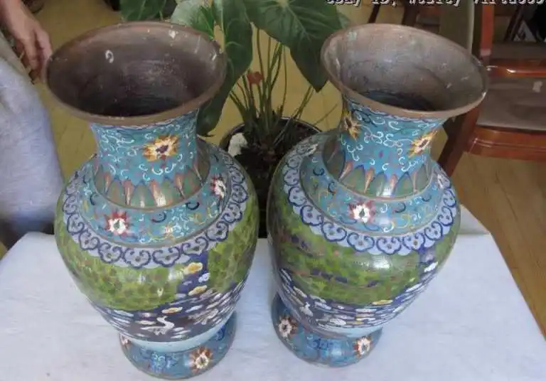 20 China Copper cloisonne enamel longevity pinaster Red-crowned Crane Vase Pair
20 China Copper cloisonne enamel longevity pinaster Red-crowned Crane Vase Pair