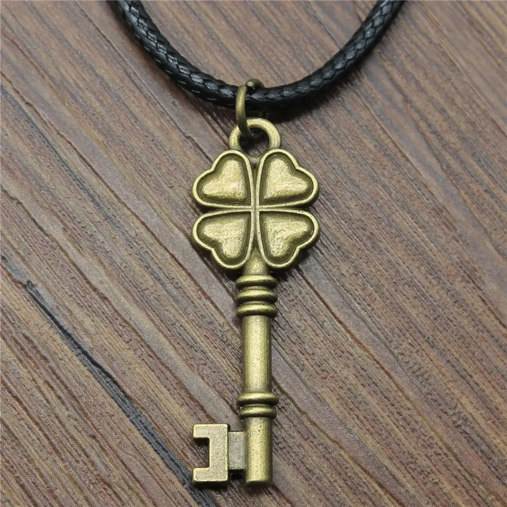 New Fashion Leather Chain 37x13mm Four-Leaf Keys Pendant Necklace For Women Gift Antique Bronze Plated
New Fashion Leather Chain 37x13mm Four-Leaf Keys Pendant Necklace For Women Gift Antique Bronze Plated
