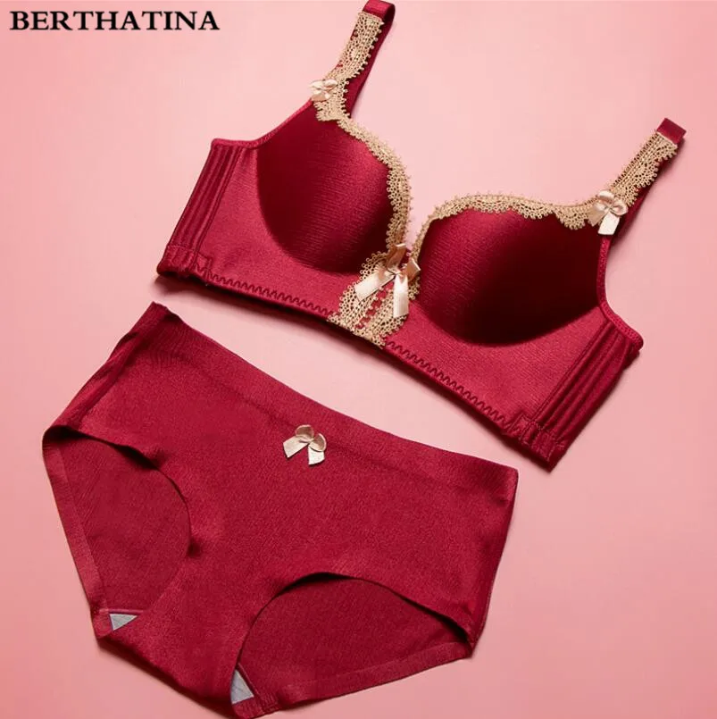 BERTHATINA New Sexy Thin Deep V-neck Women Underwear Set Push Up Comfortable Vintage Solid Color Bra Set Brand
BERTHATINA New Sexy Thin Deep V-neck Women Underwear Set Push Up Comfortable Vintage Solid Color Bra Set Brand