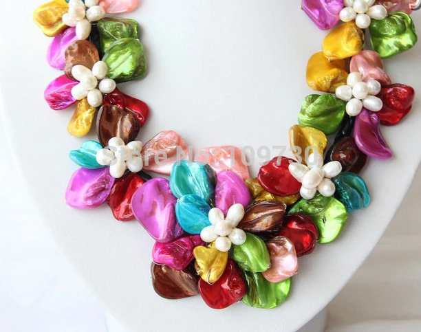 Jewelr 003841 classic white baroque pearl multicolor shell flower leather necklace
Jewelr 003841 classic white baroque pearl multicolor shell flower leather necklace