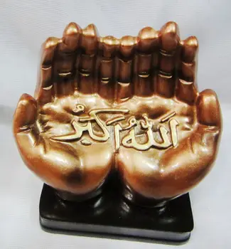 Arabic Islam craft ornaments Hand devout Muslim decorations adorn the Quranic verses
Arabic Islam craft ornaments Hand devout Muslim decorations adorn the Quranic verses