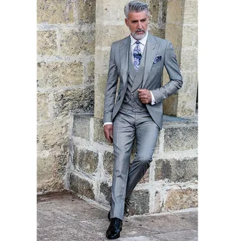 light gray men suit lapel wedding groom suit high quality custom Mature man handsome three-piece suit
light gray men suit lapel wedding groom suit high quality custom Mature man handsome three-piece suit