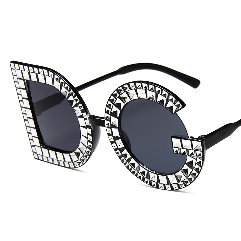 Fashion Diamond Round Sunglasses Women 2018 Luxury Brand Plastic Leg Oversized Sun glasses Vintage Shades Ladies Oculos Top
Fashion Diamond Round Sunglasses Women 2018 Luxury Brand Plastic Leg Oversized Sun glasses Vintage Shades Ladies Oculos Top