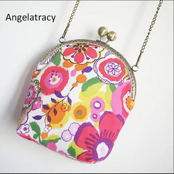 Angelatracy Fashion Mouth Gold Metal Frame Chain Bright Color Red Mobile Phone Bag Women's Handbag Messenger Bag CorssBody Bag
Angelatracy Fashion Mouth Gold Metal Frame Chain Bright Color Red Mobile Phone Bag Women's Handbag Messenger Bag CorssBody Bag