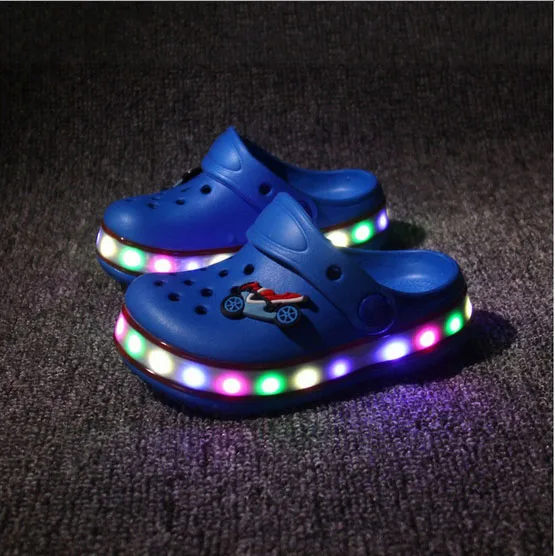 new kids Fashion boys trainer girls tenis luminous sneaker Air Mesh children flashing kids led lighting child casual sandals
new kids Fashion boys trainer girls tenis luminous sneaker Air Mesh children flashing kids led lighting child casual sandals