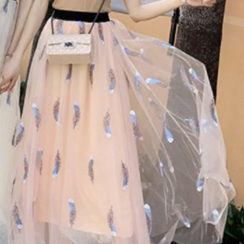 2019 New Arrival Hong Kong Style Fluffy Black Skirt Feather Embroidered Fairy Tulle Skirt Women Free Shipping
2019 New Arrival Hong Kong Style Fluffy Black Skirt Feather Embroidered Fairy Tulle Skirt Women Free Shipping