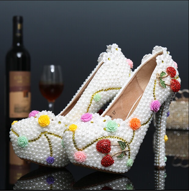 Spring and summer autumn and winter pearl sweet crystal bride fashion high-heeled shoes shallow mouth married shoes party shoes
Spring and summer autumn and winter pearl sweet crystal bride fashion high-heeled shoes shallow mouth married shoes party shoes