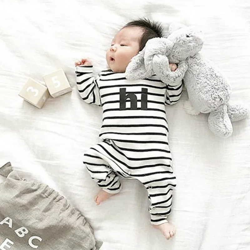 2017 spring 0-24M baby romper cute Letters baby pajamas cotton infant clothing for baby 8 colours baby boy clothes jumpsuits
2017 spring 0-24M baby romper cute Letters baby pajamas cotton infant clothing for baby 8 colours baby boy clothes jumpsuits