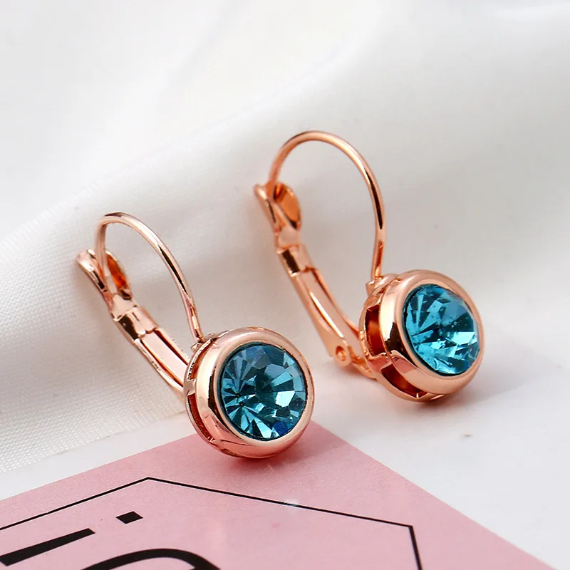 Luxury Ear Stud Earrings For Women Girl Round With Cubic Zircon Crystal Charm Stud Earrings Women Fashion Jewelry Gift
Luxury Ear Stud Earrings For Women Girl Round With Cubic Zircon Crystal Charm Stud Earrings Women Fashion Jewelry Gift