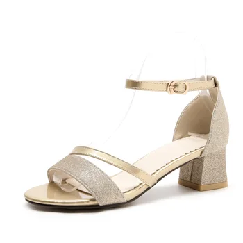 Female summer 2018 new buckle with fashion sequins hollow size code 31-52 student sandals
Female summer 2018 new buckle with fashion sequins hollow size code 31-52 student sandals