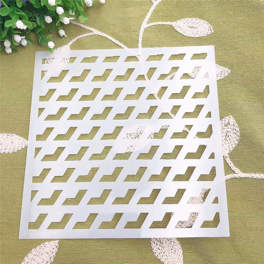 Pull back DIY cake scrapbook stencils hollow Embellishments printing lace ruler Valentine's Day
Pull back DIY cake scrapbook stencils hollow Embellishments printing lace ruler Valentine's Day
