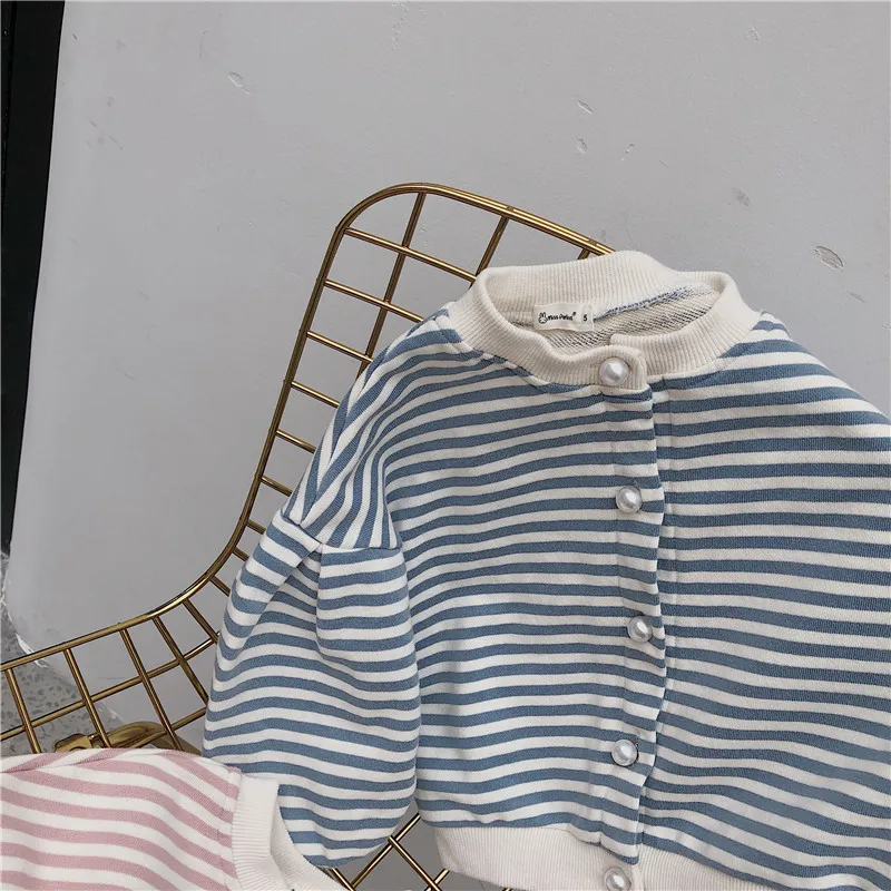 Children Clothes Wear Pearl Button shirt for baby girls Lantern sleeve little girls clothing knitted cardigan baby tops tees
Children Clothes Wear Pearl Button shirt for baby girls Lantern sleeve little girls clothing knitted cardigan baby tops tees