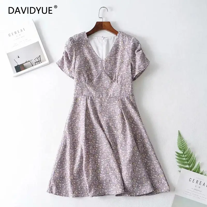 Summer dress women deep v neck short sleeve sexy mini dress 2019 boho Vintage floral print lady casual beach party dress korean
Summer dress women deep v neck short sleeve sexy mini dress 2019 boho Vintage floral print lady casual beach party dress korean