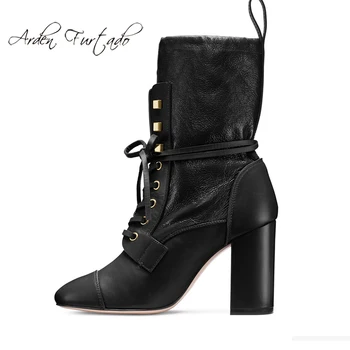 Fashion concise women's shoes winter 2019 cross tied black leather chunky heels pointed toe big size women's rivets matin boots
Fashion concise women's shoes winter 2019 cross tied black leather chunky heels pointed toe big size women's rivets matin boots