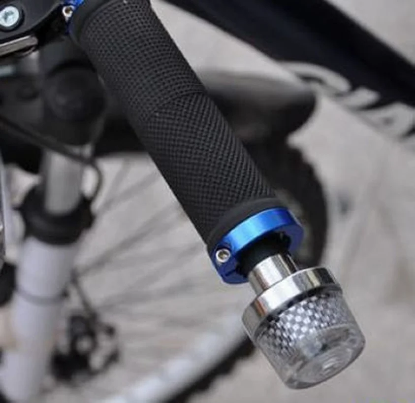1 Pair Road Bicycle Bike Turn Signal LED Lights CNC Aluminum Handlebar Indicator Lights Cycling Sports Steering Warning Lights
1 Pair Road Bicycle Bike Turn Signal LED Lights CNC Aluminum Handlebar Indicator Lights Cycling Sports Steering Warning Lights