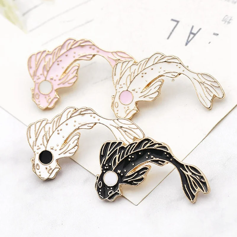 Cartoon Fish Brooches Black White Pink Green Goldfish Carp Koi Enamel Lapel Pin Badge Hat Backpack Clothes Accessories Gift
Cartoon Fish Brooches Black White Pink Green Goldfish Carp Koi Enamel Lapel Pin Badge Hat Backpack Clothes Accessories Gift