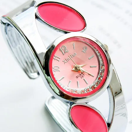 NEW Womens Watches Good Brand Quartz Ladies Clocks Female Dress Steel Bracelet Watches Casual Women's Dress Watches Reloj Mujer
NEW Womens Watches Good Brand Quartz Ladies Clocks Female Dress Steel Bracelet Watches Casual Women's Dress Watches Reloj Mujer