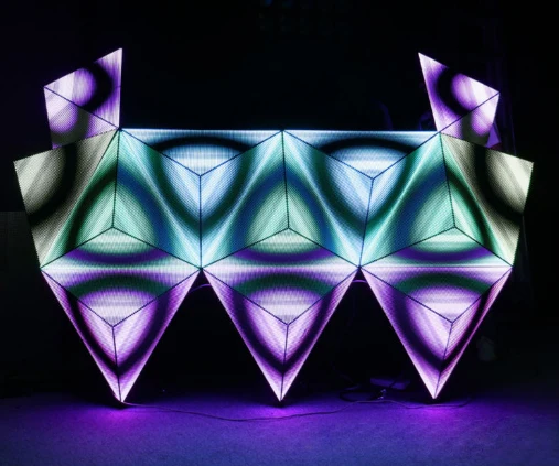 2019 DJ Counter RGX Attractive LED Display Special-shaped LED Screen Display DJ Booths
2019 DJ Counter RGX Attractive LED Display Special-shaped LED Screen Display DJ Booths