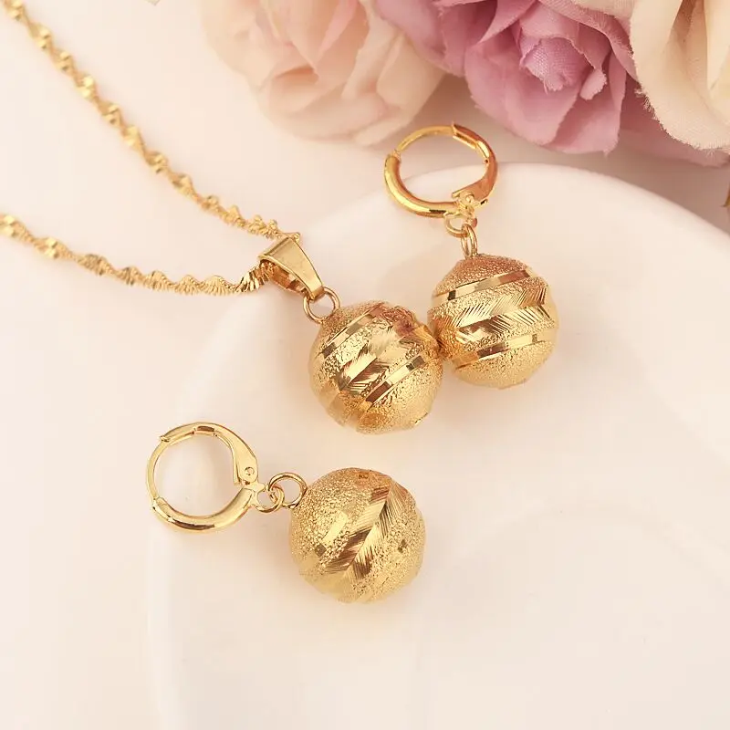 Round Ball Pendant Necklace chain Earrings sets Jewelry Fine 14 k Yellow Solid Gold Finish Bead Necklaces sets for women
Round Ball Pendant Necklace chain Earrings sets Jewelry Fine 14 k Yellow Solid Gold Finish Bead Necklaces sets for women