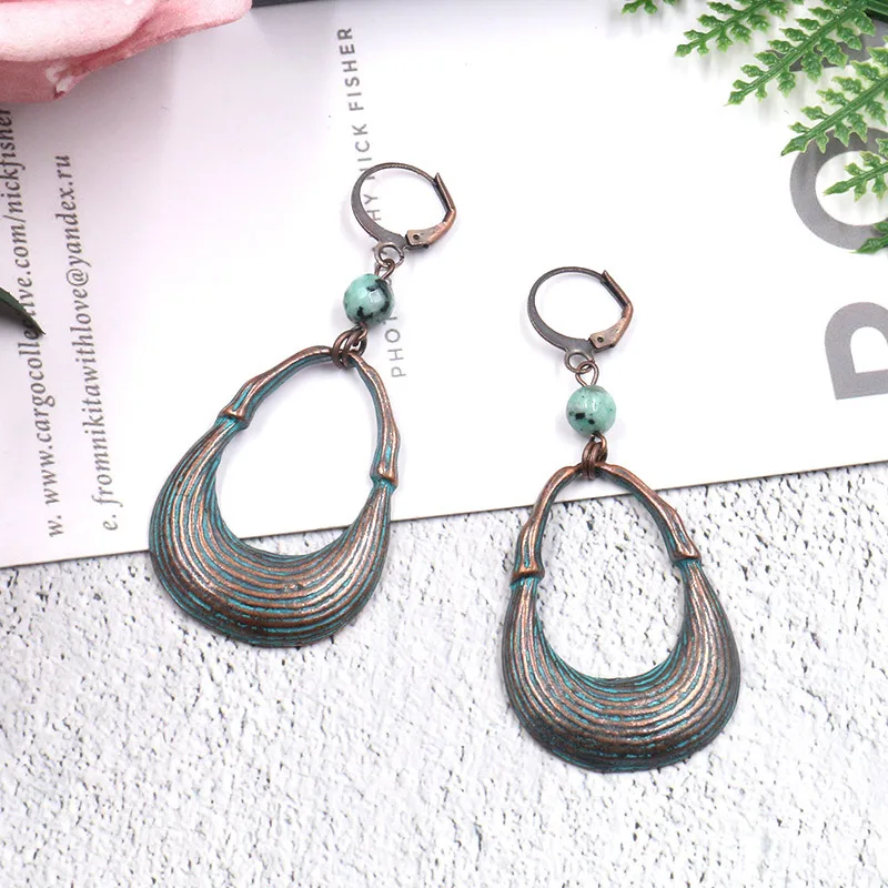 TopHanqi 2018 New Alloy Earrings Women Earings Retro Hollow Bohemian Jewelry Fashion Trend Hoop Earrings Boucles d'oreilles
TopHanqi 2018 New Alloy Earrings Women Earings Retro Hollow Bohemian Jewelry Fashion Trend Hoop Earrings Boucles d'oreilles