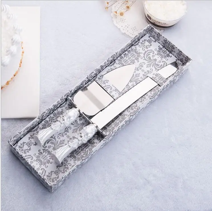 European knife and fork set Stainless steel cake shovel for wedding decorative kitchen knife dinner dessert knife party DC001
European knife and fork set Stainless steel cake shovel for wedding decorative kitchen knife dinner dessert knife party DC001