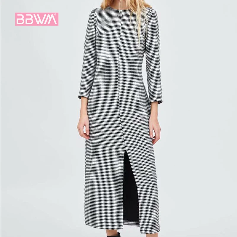 Round neck autumn 2018 women's houndstooth dress over the knee long section loose thin black and white plaid split female dress
Round neck autumn 2018 women's houndstooth dress over the knee long section loose thin black and white plaid split female dress