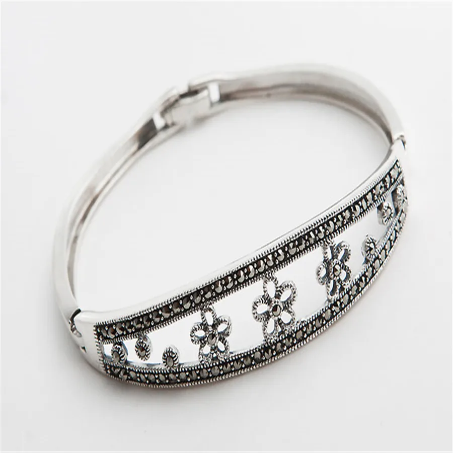 Natural 925 Sterling Silver Bracelet Drop Shipping Fashion Women Silver Bracelet Folk Custom Trendy Only One Silver 2018 Newly
Natural 925 Sterling Silver Bracelet Drop Shipping Fashion Women Silver Bracelet Folk Custom Trendy Only One Silver 2018 Newly