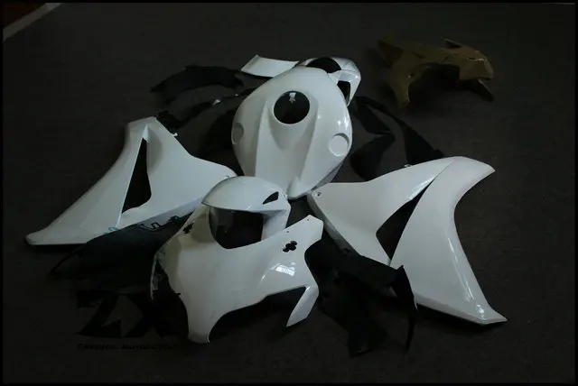 Motorcycles White+Black CBR1000RR Fairings BodyWork Kit For HONDA CBR1000RR 2008 2009-2011 Injection mode Motorcycle ZXMTH1008
Motorcycles White+Black CBR1000RR Fairings BodyWork Kit For HONDA CBR1000RR 2008 2009-2011 Injection mode Motorcycle ZXMTH1008