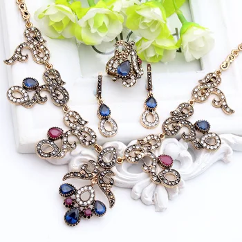 Vintage Turkish Jewelry Sets For Women Retro Gold Color Earring Ring Bracelet Necklace Flower Resin Rhinestone Turkey Jewelry
Vintage Turkish Jewelry Sets For Women Retro Gold Color Earring Ring Bracelet Necklace Flower Resin Rhinestone Turkey Jewelry
