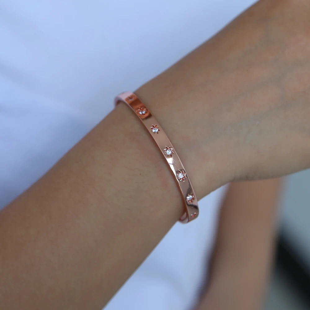 Delicate Micro Inlay Crystal Open Bangles Rose Gold Charms for Women Cuff Wristband Bracelets top quality elegance bangle adjust
Delicate Micro Inlay Crystal Open Bangles Rose Gold Charms for Women Cuff Wristband Bracelets top quality elegance bangle adjust