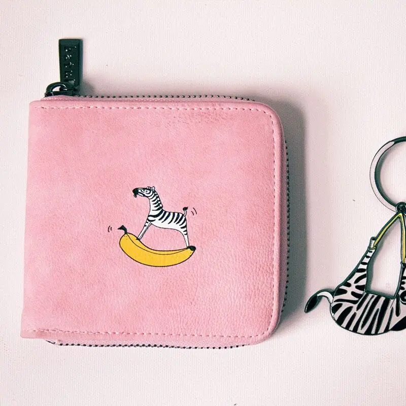 Animal Milk Cow Zebra Dolphin Fox Penguin Prints Short Wallets Girl Zipper PU High Quality Fresh Lady Purses Agile Cut Money Bag
Animal Milk Cow Zebra Dolphin Fox Penguin Prints Short Wallets Girl Zipper PU High Quality Fresh Lady Purses Agile Cut Money Bag