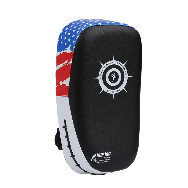 Good Quality Faux Leather Muay Thai Foot Target MMA Boxing Kicking Punching Pad Taekwondo Sanda Training Curved Grip Target
Good Quality Faux Leather Muay Thai Foot Target MMA Boxing Kicking Punching Pad Taekwondo Sanda Training Curved Grip Target