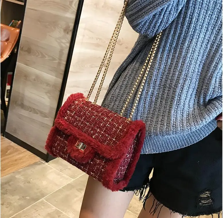 New Square Bag, Fashion Wool Twist Bag, Single Shoulder Women's Bag with Hundred Chains
New Square Bag, Fashion Wool Twist Bag, Single Shoulder Women's Bag with Hundred Chains