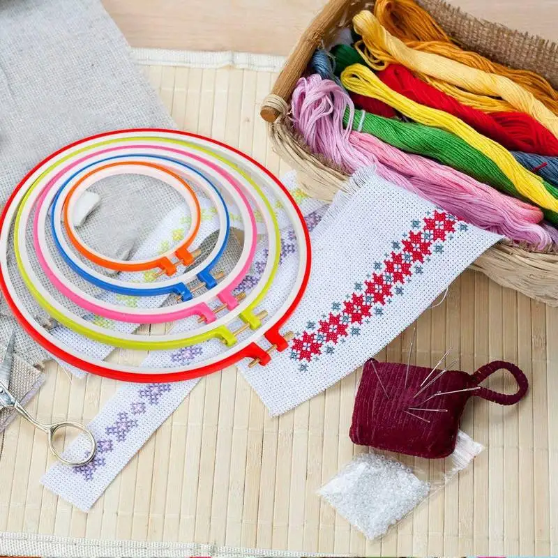Urijk 1PC Plastic Embroidery Cross Stitch Hoop Ring Frame DIY Cross Patchwork Adjustable Sewing Tool Accessories Decoration
Urijk 1PC Plastic Embroidery Cross Stitch Hoop Ring Frame DIY Cross Patchwork Adjustable Sewing Tool Accessories Decoration