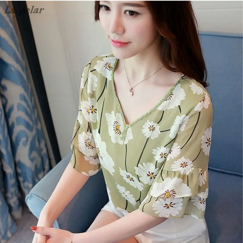 Women Blouses 2018 Fashion Print Chiffon Blouse Short Sleeve Summer Top Ruffle Shirt Elegant Casual Ladies Tops Clothing Female
Women Blouses 2018 Fashion Print Chiffon Blouse Short Sleeve Summer Top Ruffle Shirt Elegant Casual Ladies Tops Clothing Female