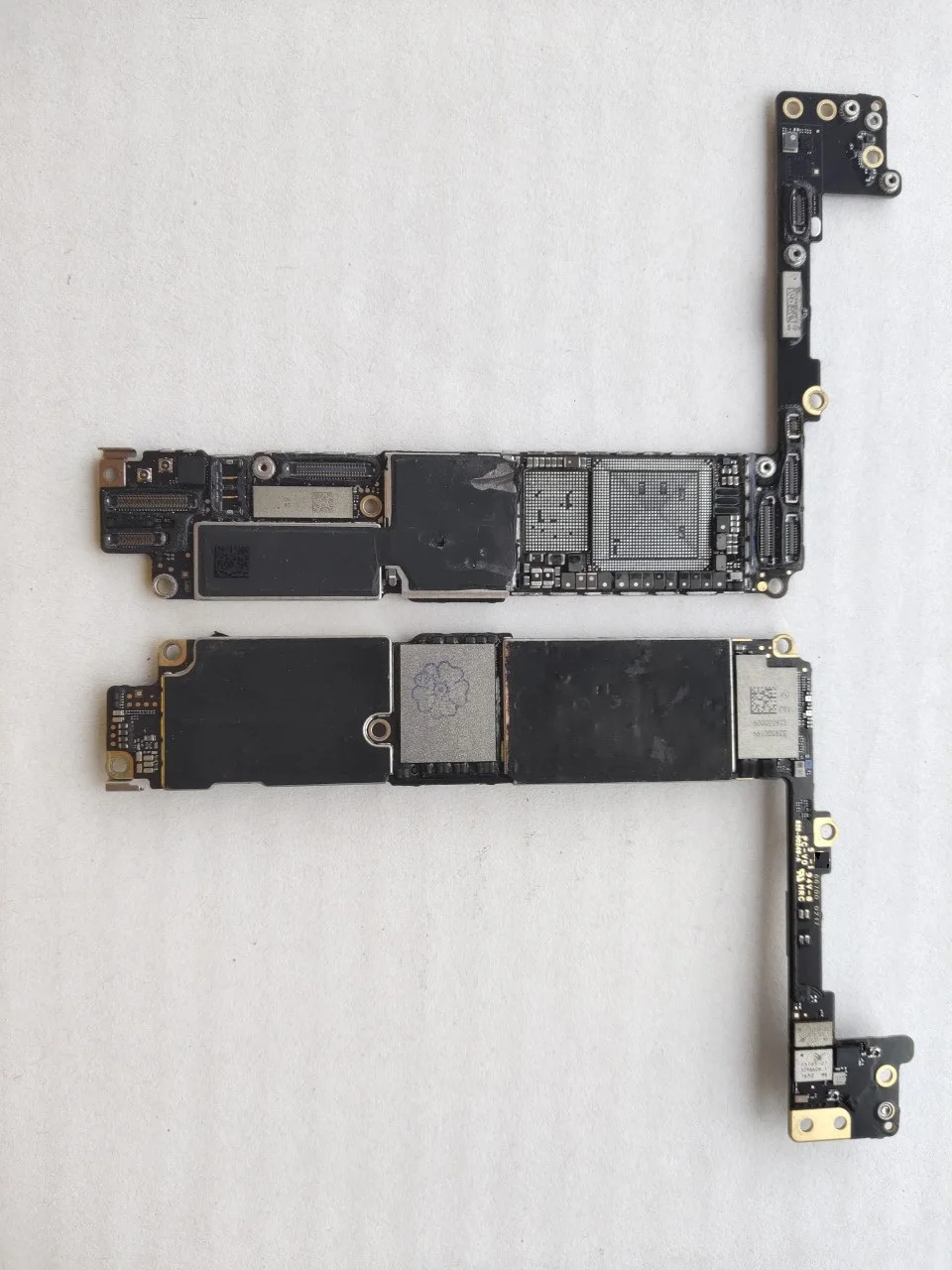 For iPhone 7 Plus 7+ 7P 5.5" For Intel Version 32GB iCloud Board Motherboard Mainboard Drilled CPU Baseband CNC logic board
For iPhone 7 Plus 7+ 7P 5.5" For Intel Version 32GB iCloud Board Motherboard Mainboard Drilled CPU Baseband CNC logic board