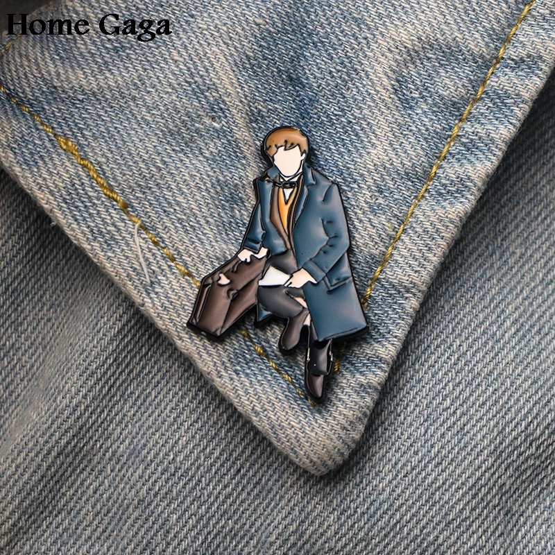 Homegaga Fantastic Beasts Newt Scamander Zinc tie Pins backpack clothes brooches for men women hat decoration badges medal D1646
Homegaga Fantastic Beasts Newt Scamander Zinc tie Pins backpack clothes brooches for men women hat decoration badges medal D1646