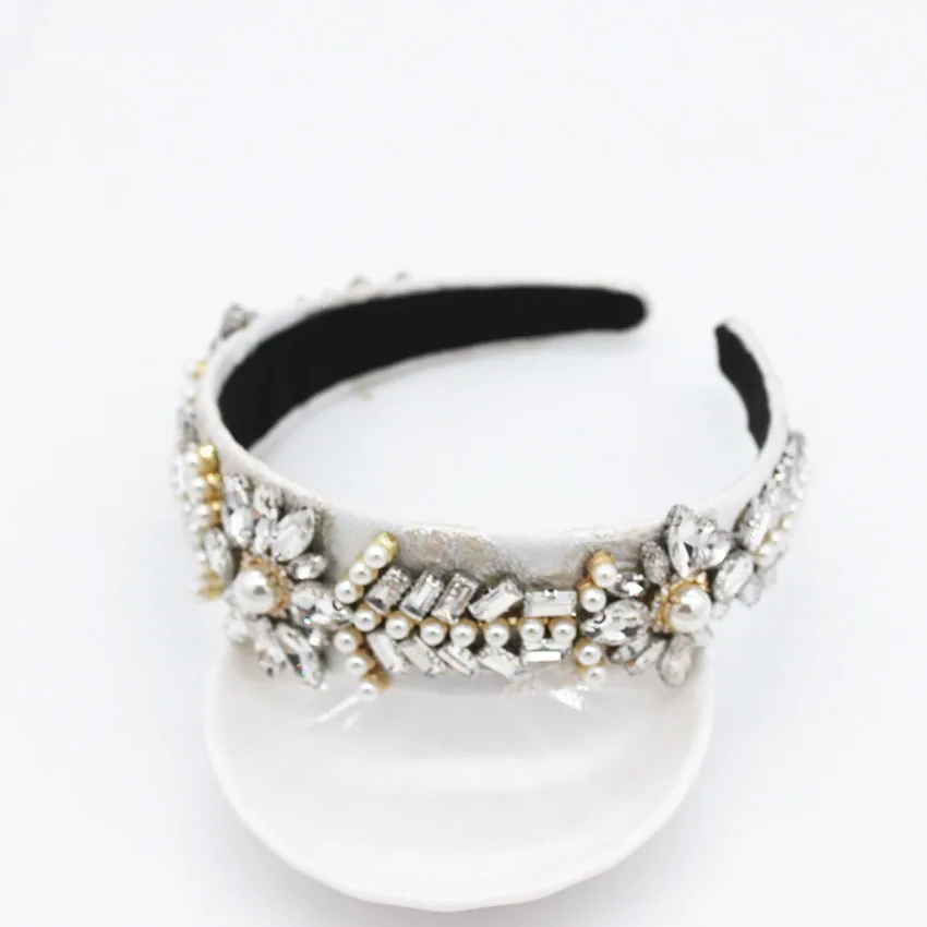 Baroque Luxury Crystal Hairband Simple Style Women Fashional Full Crystal Flower Headdress Hair Hoop Pearl Hair Jewelry
Baroque Luxury Crystal Hairband Simple Style Women Fashional Full Crystal Flower Headdress Hair Hoop Pearl Hair Jewelry