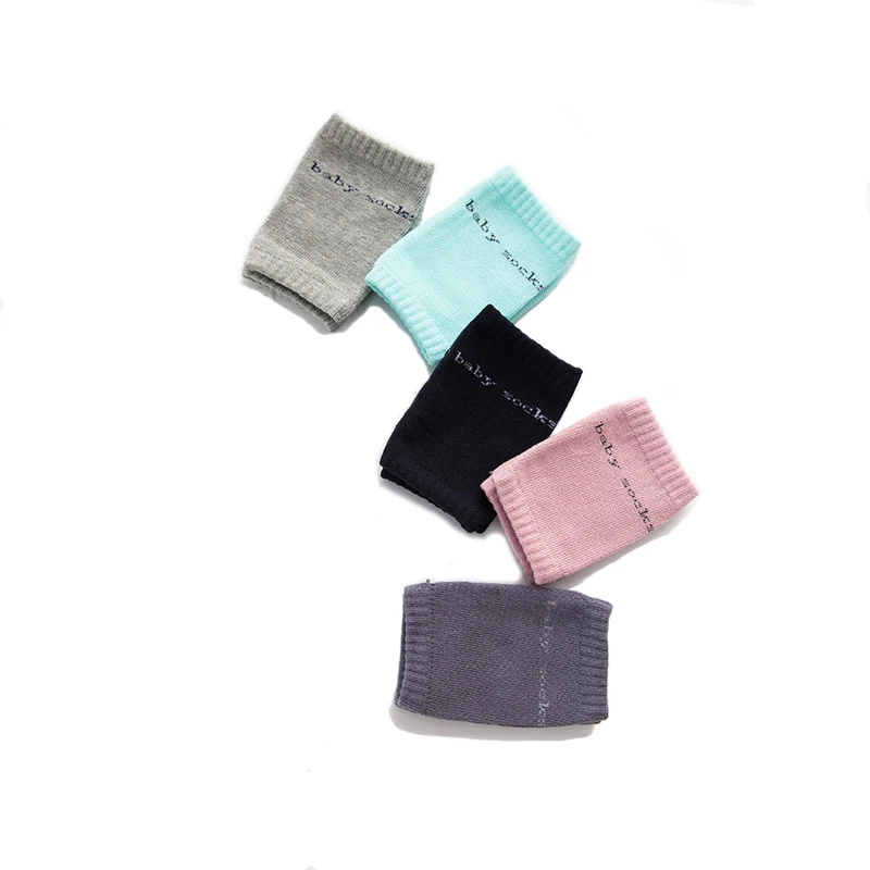 1 Pair baby cotton knee pad kids Anti Slip Crawl elbow cushion infant toddlers baby leg warmer knee support protector baby kneec
1 Pair baby cotton knee pad kids Anti Slip Crawl elbow cushion infant toddlers baby leg warmer knee support protector baby kneec