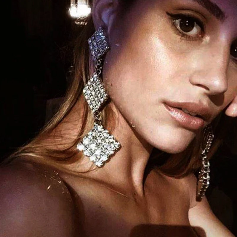 New Crystal Square Rhinestone long Earrings For Women silver Filled Big Dangle Earring Boucle D'oreille Femme Wedding Jewelry
New Crystal Square Rhinestone long Earrings For Women silver Filled Big Dangle Earring Boucle D'oreille Femme Wedding Jewelry