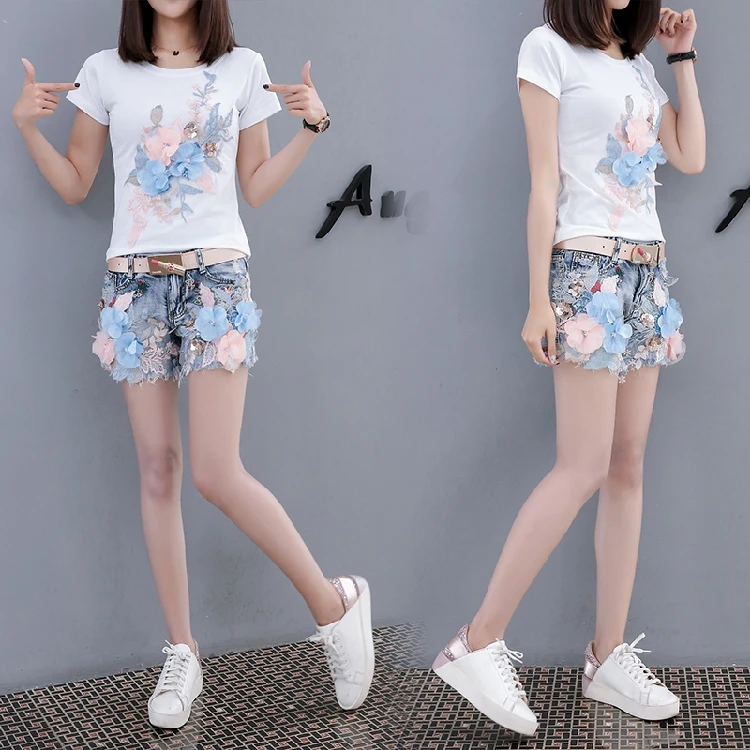 2018 Summer Women New Fashion Embroidered Bright Flower T Shirts + Slim Jeans Shorts Hot Pants Student Lady Two Piece Suits
2018 Summer Women New Fashion Embroidered Bright Flower T Shirts + Slim Jeans Shorts Hot Pants Student Lady Two Piece Suits