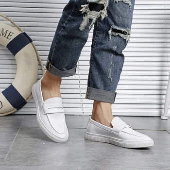 2019 spring men's vulcanized shoes new feet small white shoes breathable loafers men's peas shoes outdoor casual shoes 151
2019 spring men's vulcanized shoes new feet small white shoes breathable loafers men's peas shoes outdoor casual shoes 151