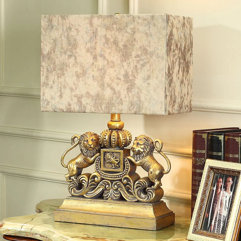 YOOK Lion Hand Engraved Resin Table Lamp American LED Table Lamp Home Decoration Bedroom Table Lamp for Living Room Bedside Lamp
YOOK Lion Hand Engraved Resin Table Lamp American LED Table Lamp Home Decoration Bedroom Table Lamp for Living Room Bedside Lamp