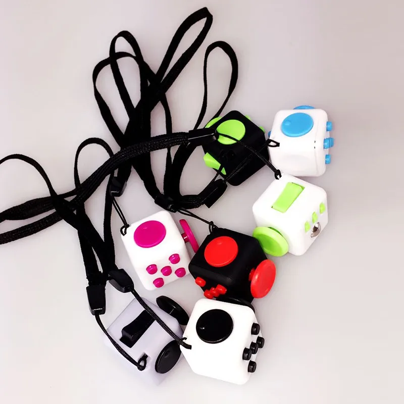 7 Color Mini Decompression Cube 2.2*2.2cm Anxiolytic Small Magic Cube Relieve Stress Fun Toy With Key Buckle Line
7 Color Mini Decompression Cube 2.2*2.2cm Anxiolytic Small Magic Cube Relieve Stress Fun Toy With Key Buckle Line