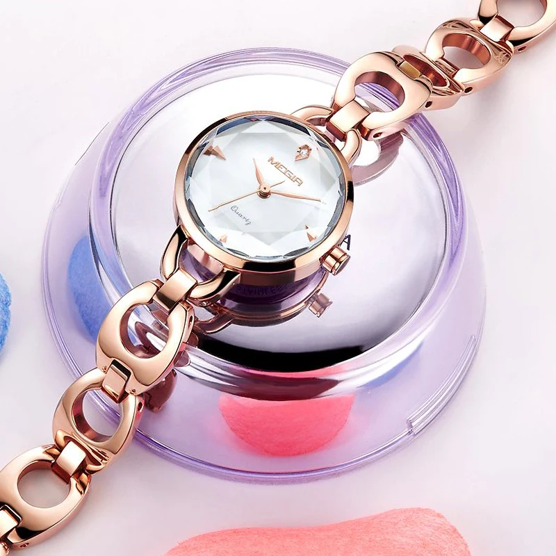 MEGIR Women Fashion Metal Bracelet Jewelry Quartz Wrist Watch Rose Gold Luxury Waterproof Analog Watches Clock Relogio Feminino
MEGIR Women Fashion Metal Bracelet Jewelry Quartz Wrist Watch Rose Gold Luxury Waterproof Analog Watches Clock Relogio Feminino