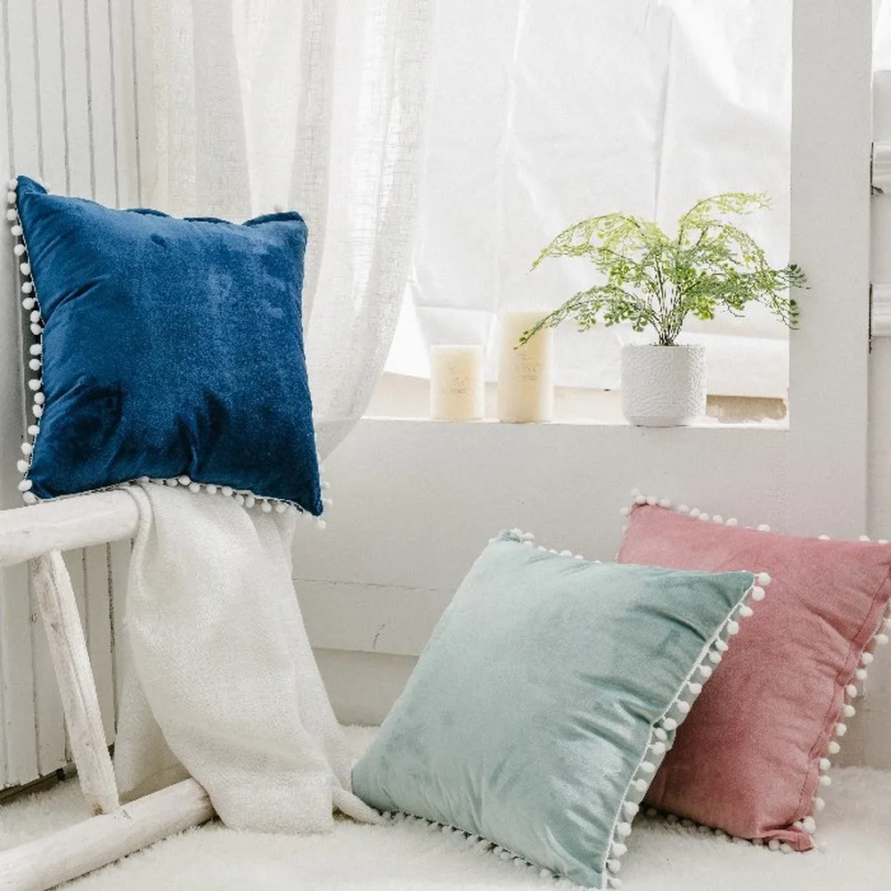 Cute Velvet Solid Colour Cushion Cover Plush Ball Luxury Seat Pad Cover 45x45cm Sofa Chair Car Home Decor
Cute Velvet Solid Colour Cushion Cover Plush Ball Luxury Seat Pad Cover 45x45cm Sofa Chair Car Home Decor