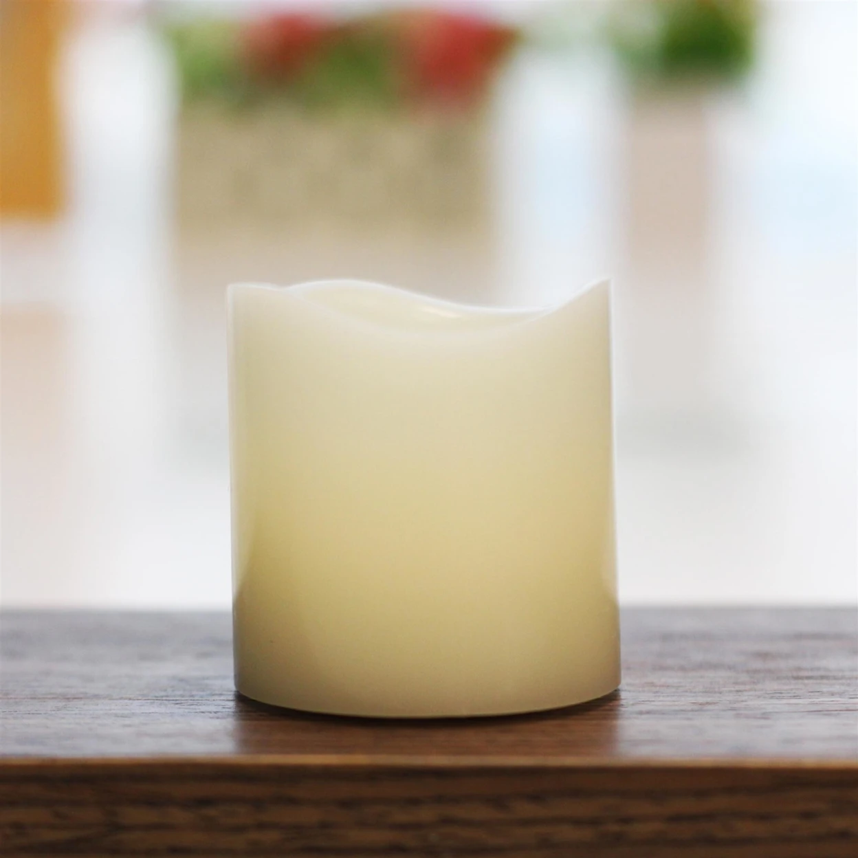 EcoGecko Set of 6 Real Wax LED Flameless Candles With Timer - Votive Size (87032-06) (2)
