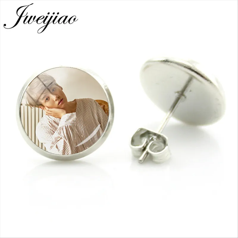 JWEIJIAO Hot BTS Earrings Wings LOVE YOURSELF Album Bangtan Boys Photo Stud Earrings Glass Cabochon Jewelry Brinco Bijoux BTS17
JWEIJIAO Hot BTS Earrings Wings LOVE YOURSELF Album Bangtan Boys Photo Stud Earrings Glass Cabochon Jewelry Brinco Bijoux BTS17