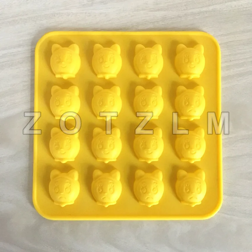 

1 Piece Silicone Cookie Mold 16 Cartoon Cats Dorami Shapes Baking Tool Pastry Fondant Jelly Cake Chocolate Biscuit Mould GJD052